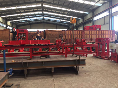 挂车设备发货现场